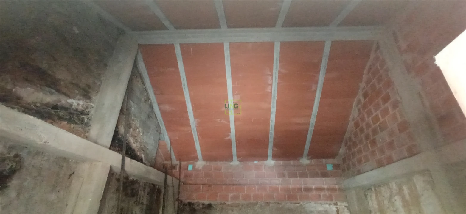 Moradia T0 para Venda em Aranhas Foto 10