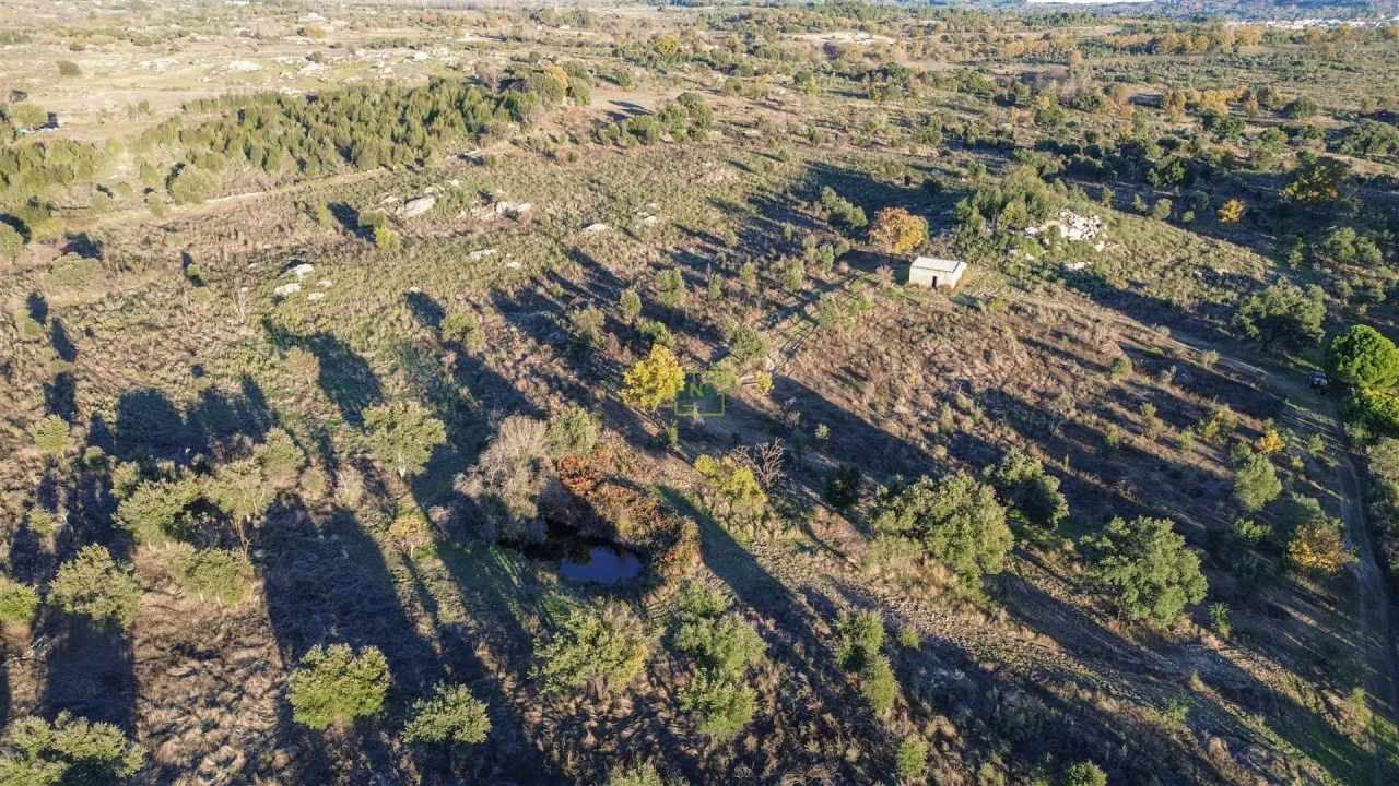Quinta T0 para Venda em Aldeia do Bispo, Águas e Aldeia de João Pires Foto 2