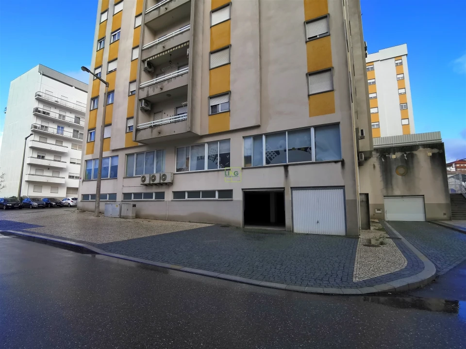 Armazém para Venda em Castelo Branco Foto 1