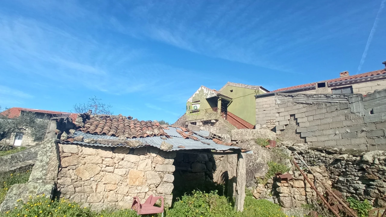 Moradia T2 para Venda em Aldeia do Bispo, Águas e Aldeia de João Pires Foto 2