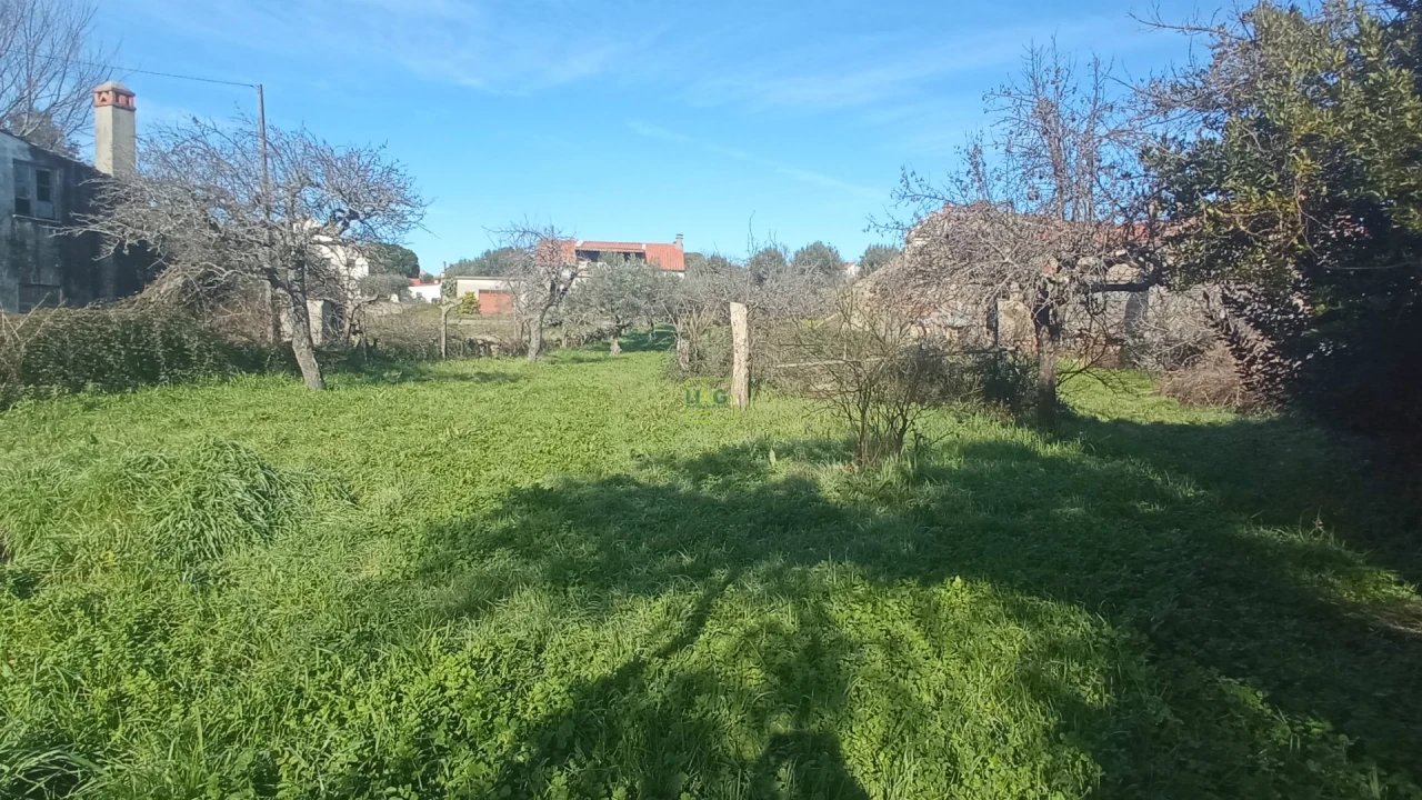 Moradia T2 para Venda em Aldeia do Bispo, Águas e Aldeia de João Pires Foto 3