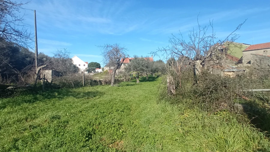 Moradia T2 para Venda em Aldeia do Bispo, Águas e Aldeia de João Pires Foto 4