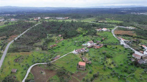 Quinta T3 para Venda em Sarzedas