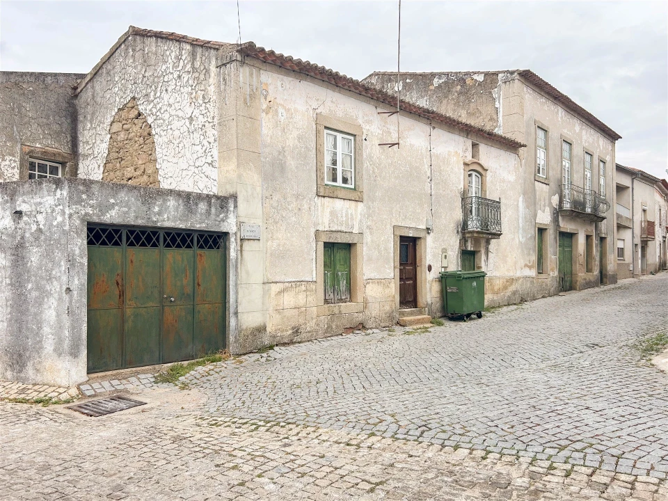 Moradia T8 para Venda em Póvoa de Rio de Moinhos e Cafede Foto 1
