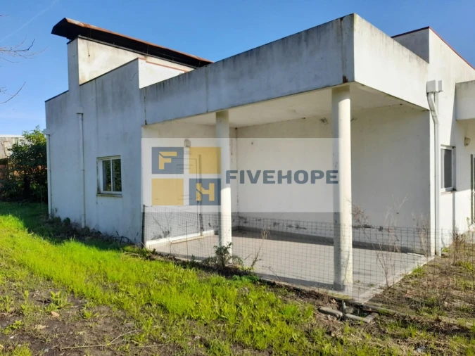 Armazém para Venda em Covões e Camarneira Foto 3