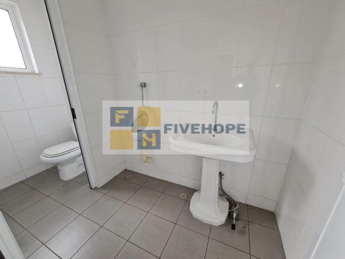 Armazém para Venda em Covões e Camarneira Foto 8