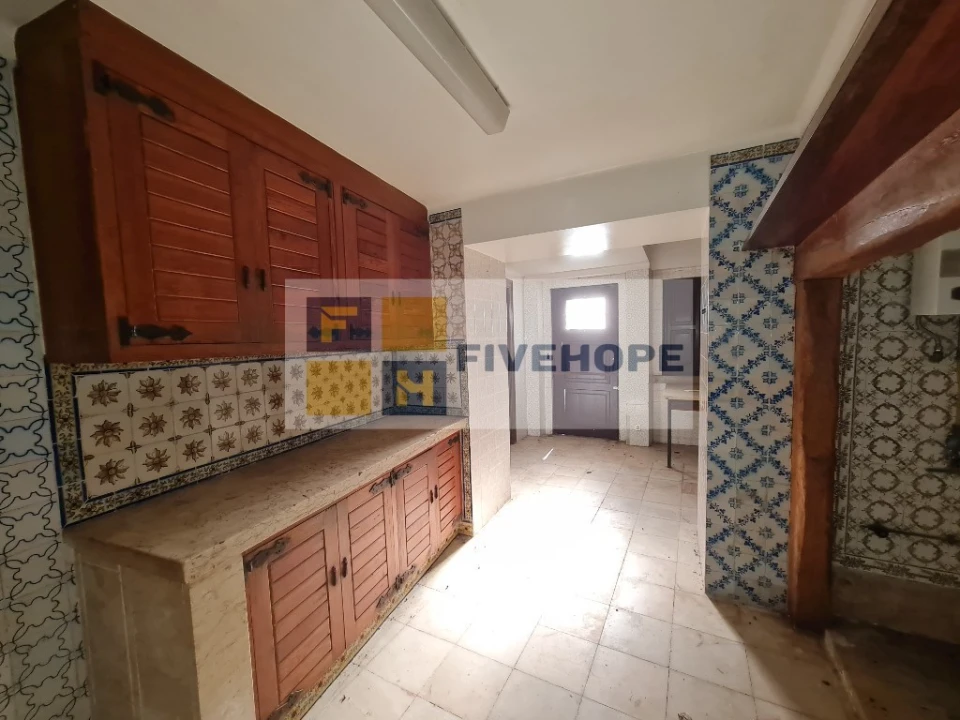 Moradia T10 para Venda em Maiorca Foto 27