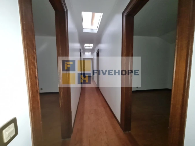 Moradia T10 para Venda em Maiorca Foto 41