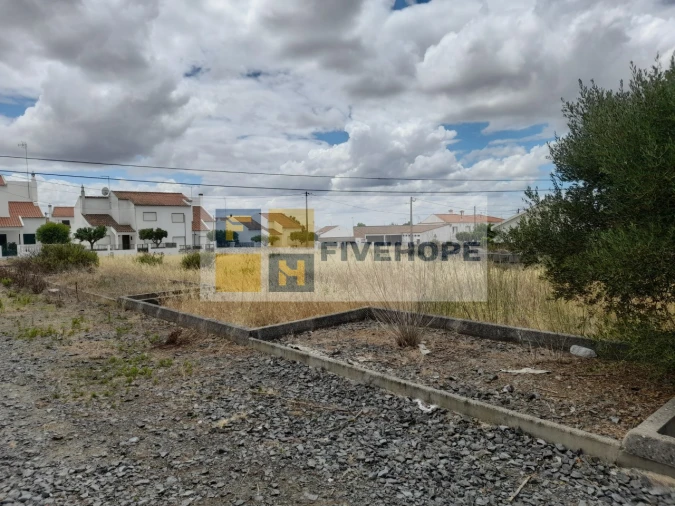 Terreno para Venda em Torrão Foto 1
