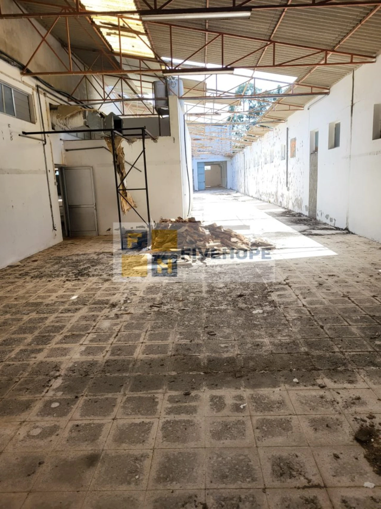 Armazém para Venda em Samuel Foto 14