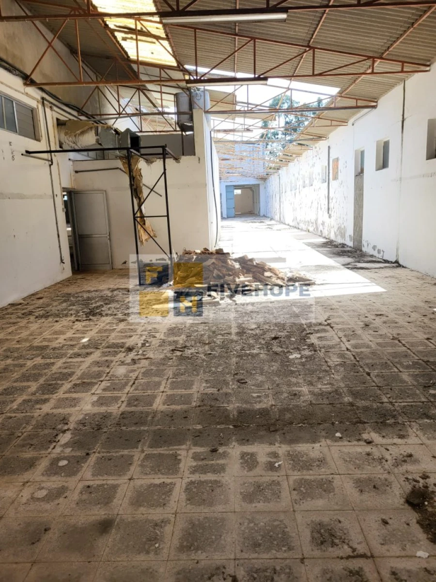 Armazém para Venda em Samuel Foto 14