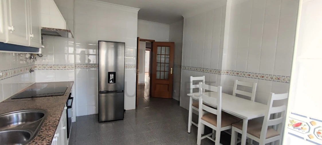 Apartamento T3 para Arrendamento em Marvila, Ribeira Santarém, São Salvador, São Nicolau Foto 12