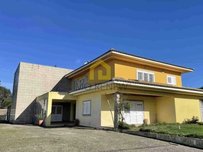 Moradia T6 para Venda em Folgosa Foto 1