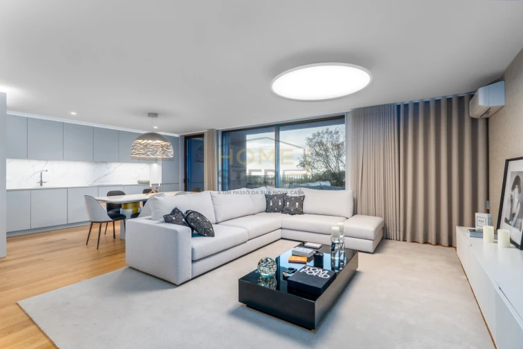 Apartamento T4 para Venda em Santa Marinha e São Pedro da Afurada Foto 5