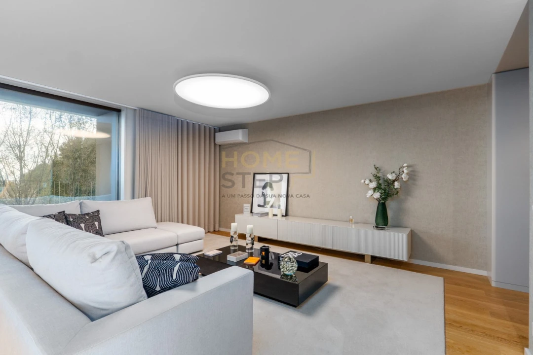 Apartamento T4 para Venda em Santa Marinha e São Pedro da Afurada Foto 5