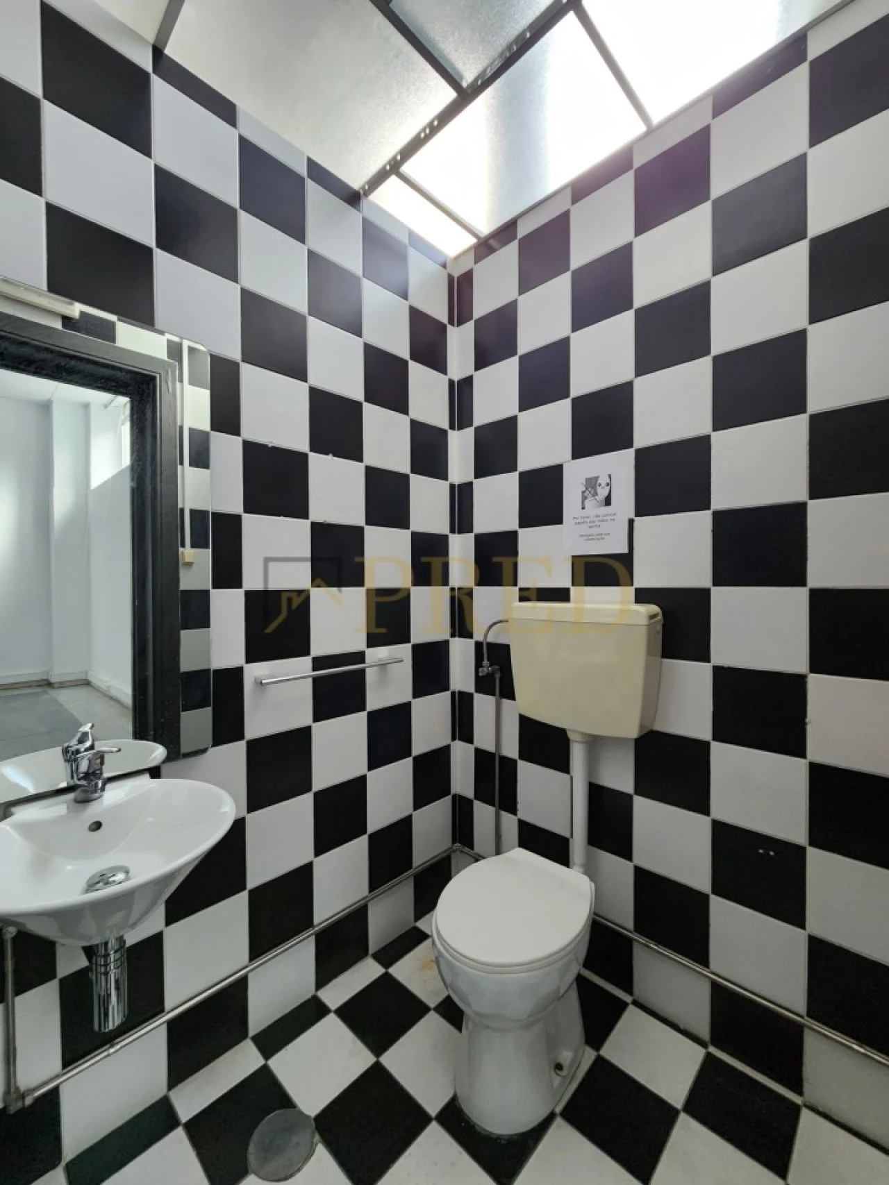 Armazém para Arrendamento em Paranhos Foto 10