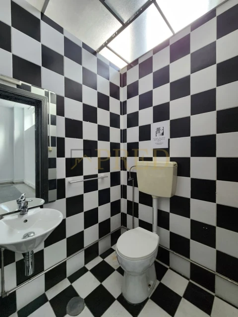 Armazém para Arrendamento em Paranhos