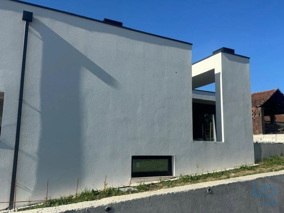 Moradia T3 para Venda em Lanheses Foto 6