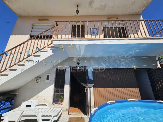 Moradia T4 para Venda em Areias e Pias Foto 1