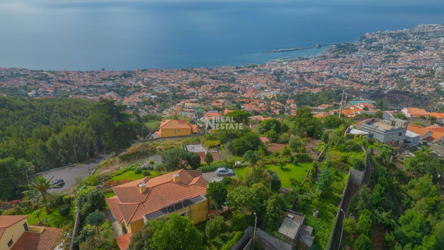 Quinta T5 para Venda em Funchal (Santa Maria Maior) Foto 3