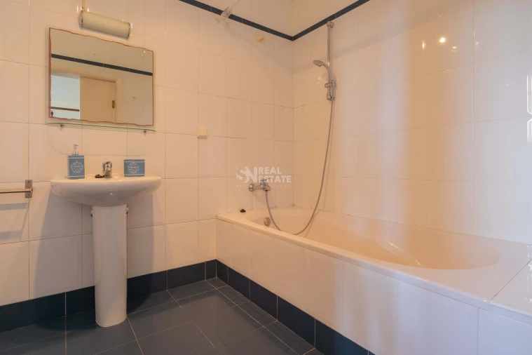 Quinta T5 para Venda em Funchal (Santa Maria Maior) Foto 81