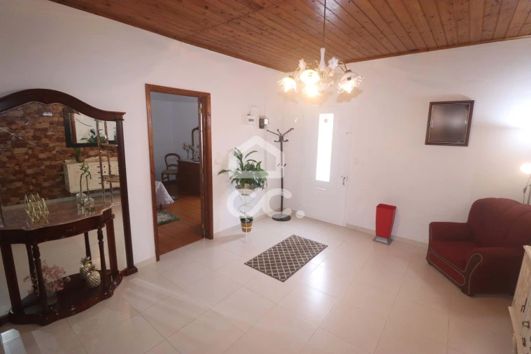 Moradia T3 para Venda em Furnas Foto 5