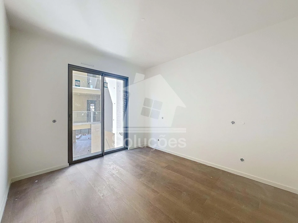 Apartamento T1 para Venda em Alvor Foto 6