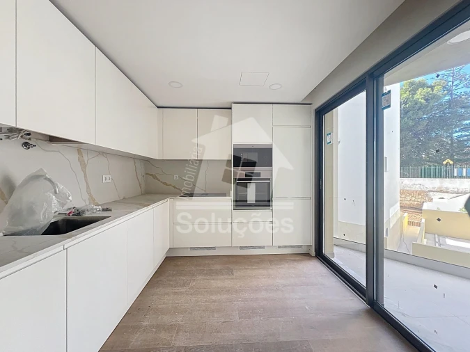 Apartamento T1 para Venda em Alvor Foto 2