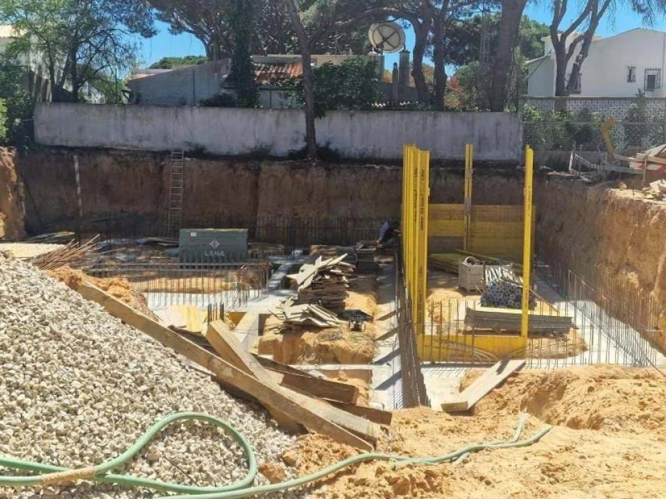 Moradia T3 para Venda em Quarteira Foto 11