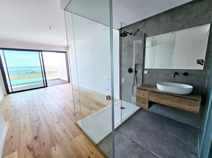 Apartamento T1 para Venda em Olhão Foto 6