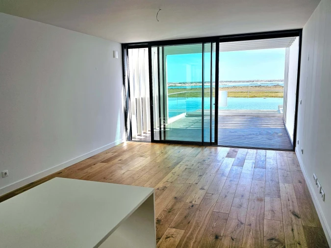 Apartamento T2 para Venda em Olhão Foto 6