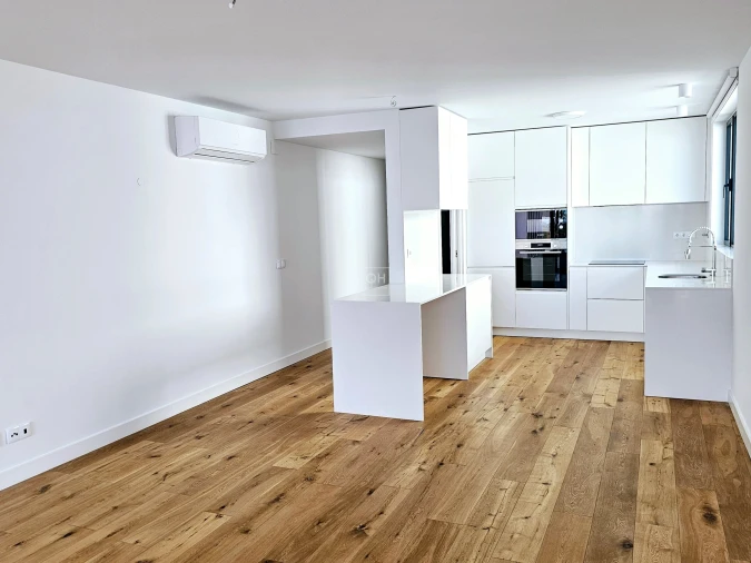 Apartamento T2 para Venda em Olhão Foto 5
