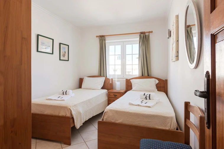 Moradia T3 para Arrendamento férias em Quarteira Foto 16