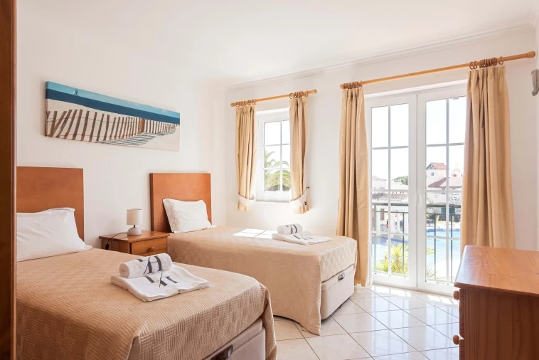 Moradia T3 para Arrendamento férias em Quarteira Foto 12