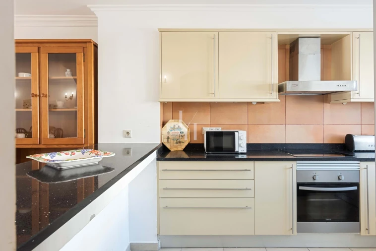 Moradia T3 para Arrendamento férias em Quarteira Foto 5