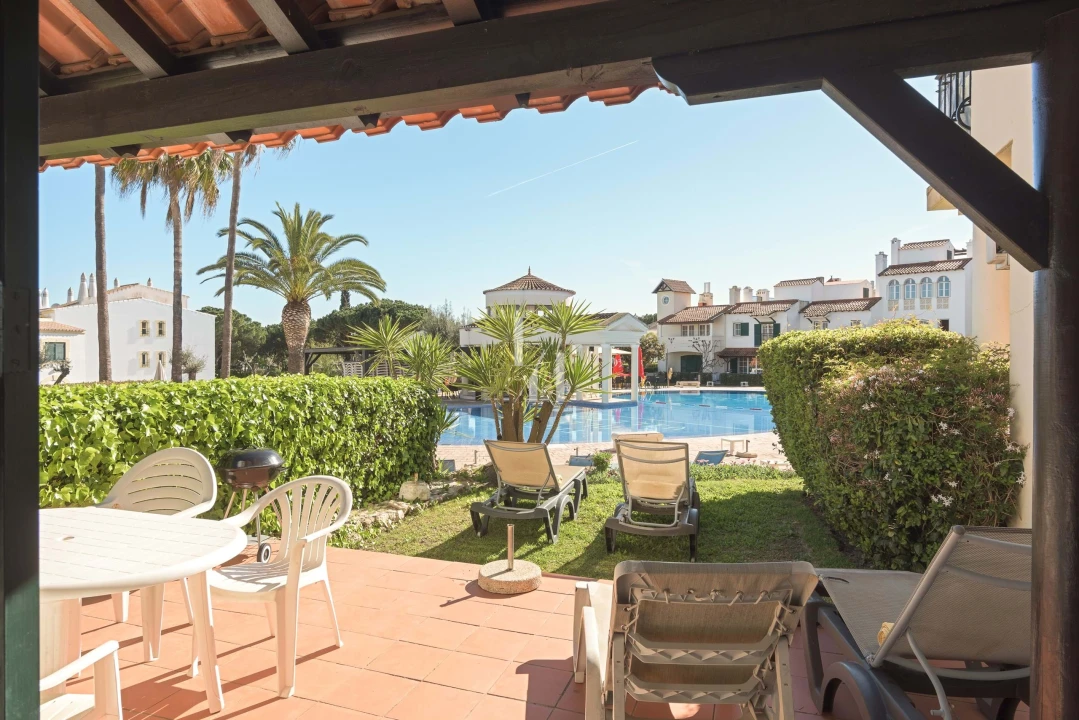 Moradia T3 para Arrendamento férias em Quarteira Foto 7