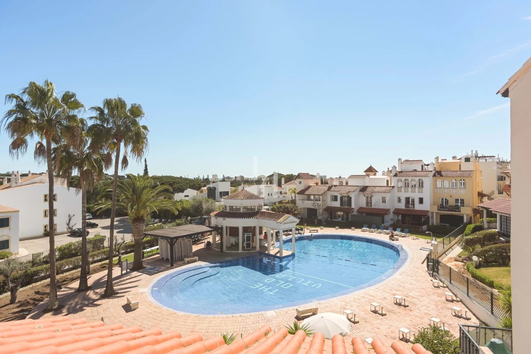 Moradia T3 para Arrendamento férias em Quarteira Foto 23