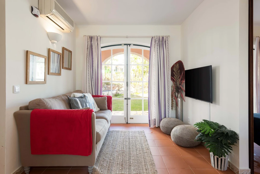 Apartamento T1 para Arrendamento férias em Quarteira Foto 1