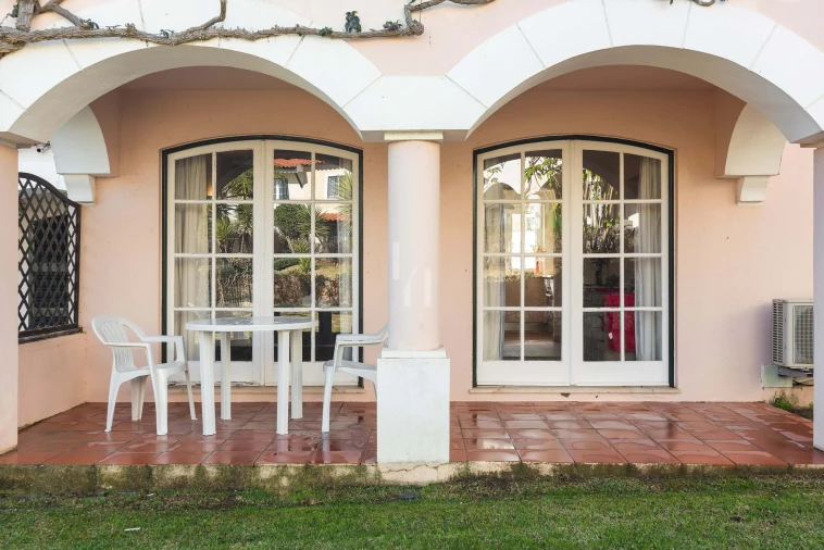 Apartamento T1 para Arrendamento férias em Quarteira Foto 10