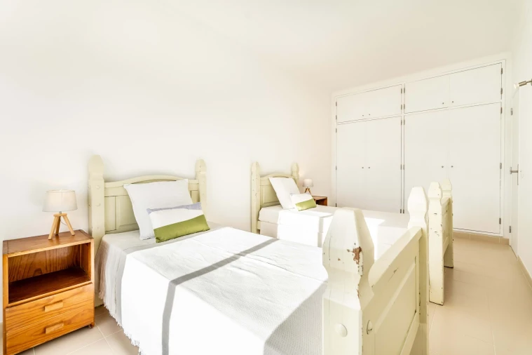 Moradia T2 para Venda em Budens Foto 16