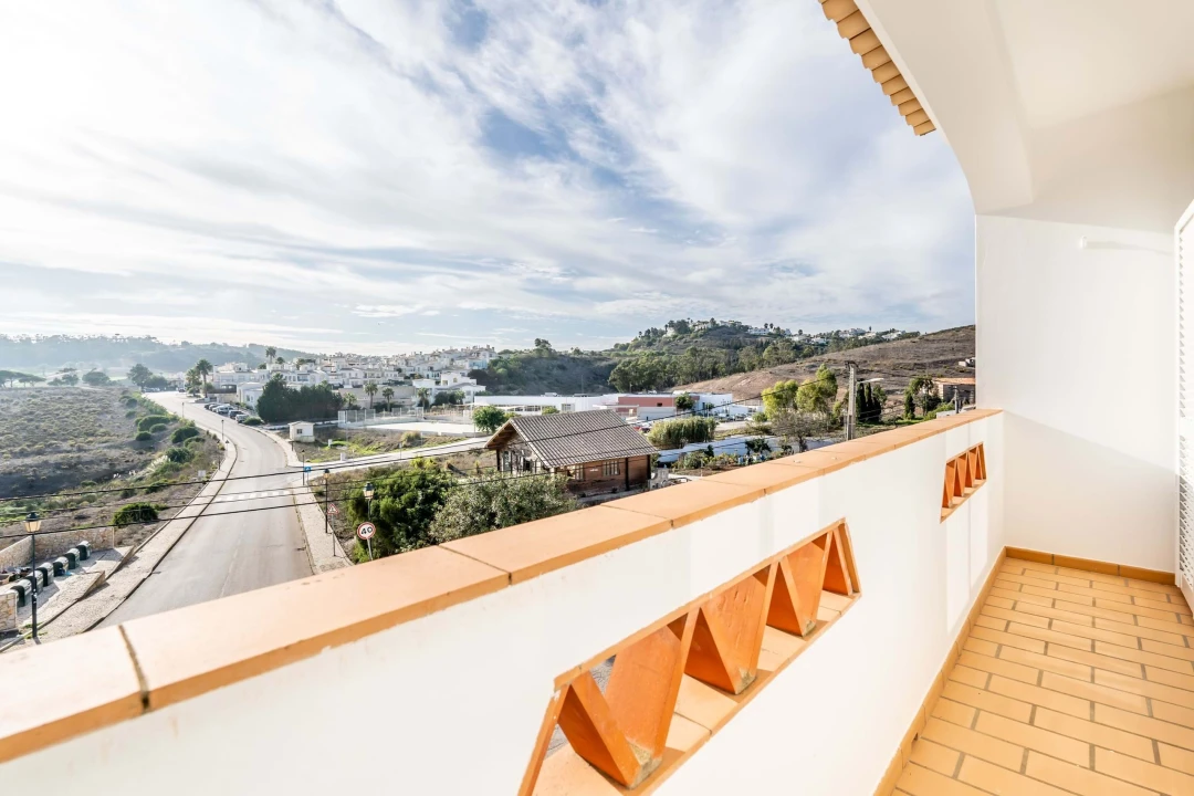 Moradia T2 para Venda em Budens Foto 19