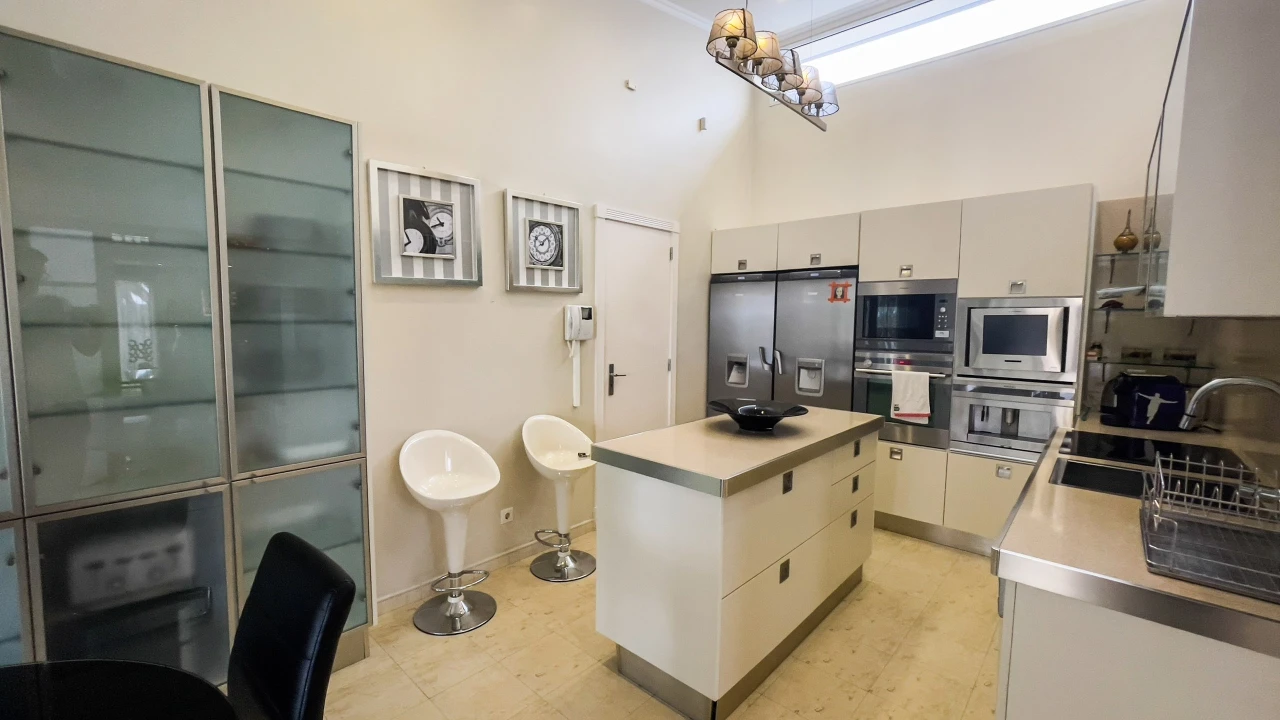 Moradia T4 para Venda em Rosto do Cão (São Roque) Foto 16