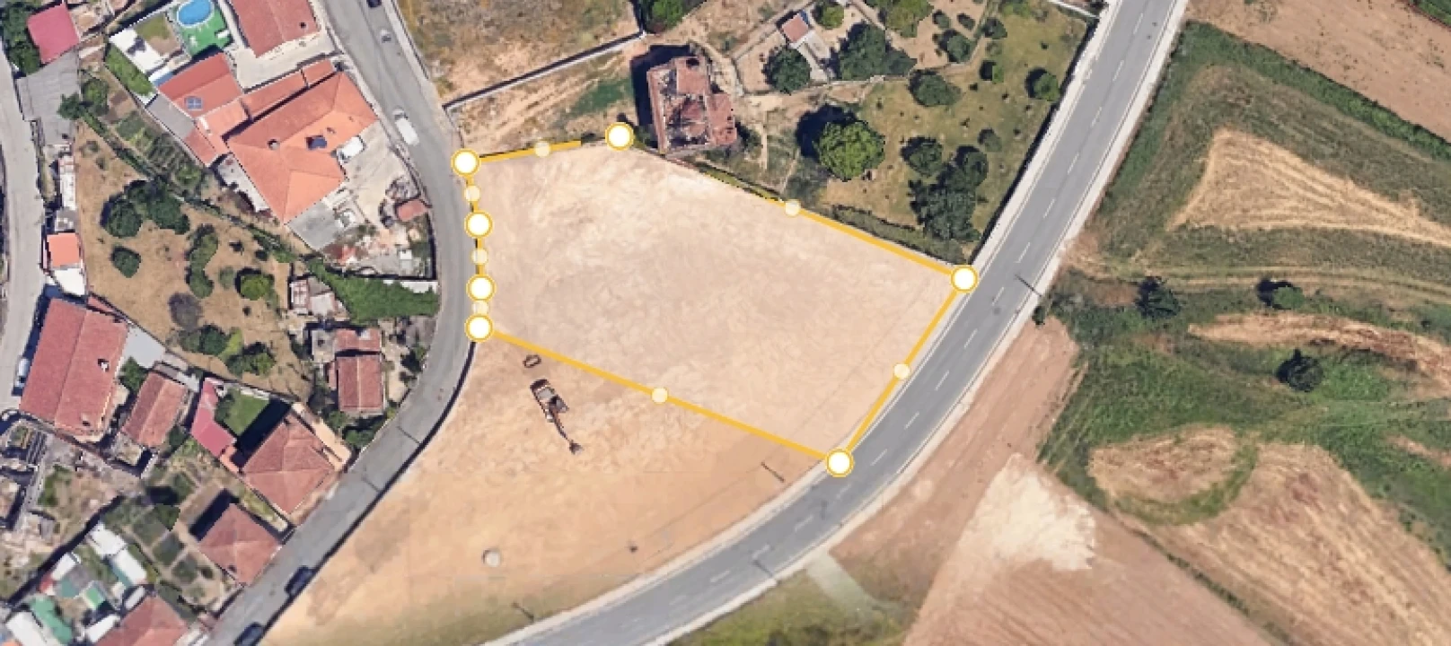Terreno para Venda em O. Azeméis, Riba-Ul, Ul, Macinhata Seixa, Madail Foto 8