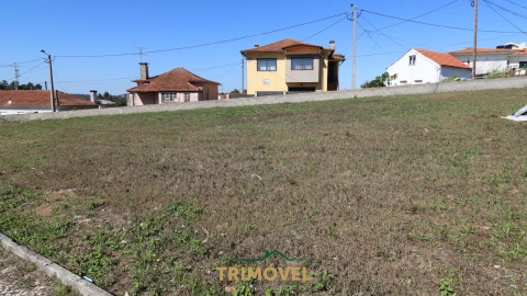 Terreno para Venda em O. Azeméis, Riba-Ul, Ul, Macinhata Seixa, Madail