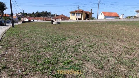 Terreno para Venda em O. Azeméis, Riba-Ul, Ul, Macinhata Seixa, Madail