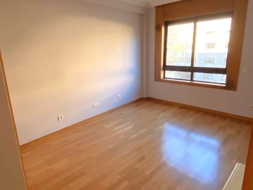 Apartamento T5 para Venda em Aldoar, Foz do Douro e Nevogilde