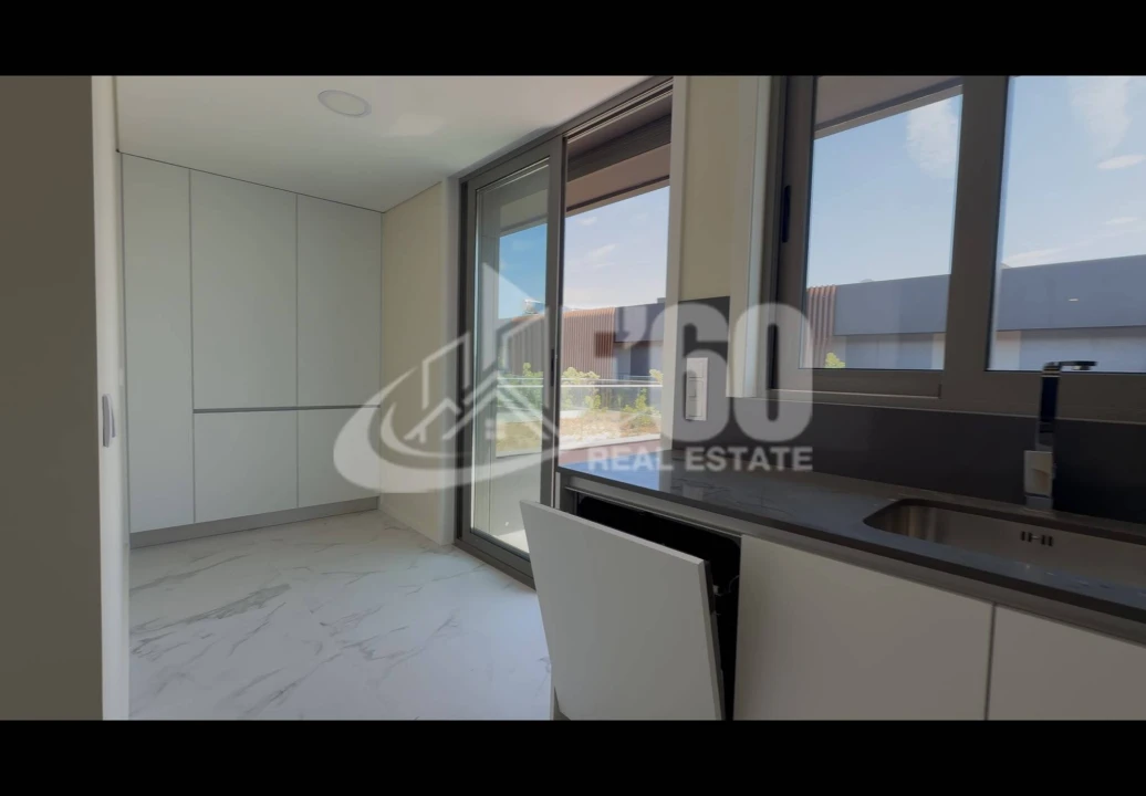 Apartamento T3 para Venda em Espinho Foto 8