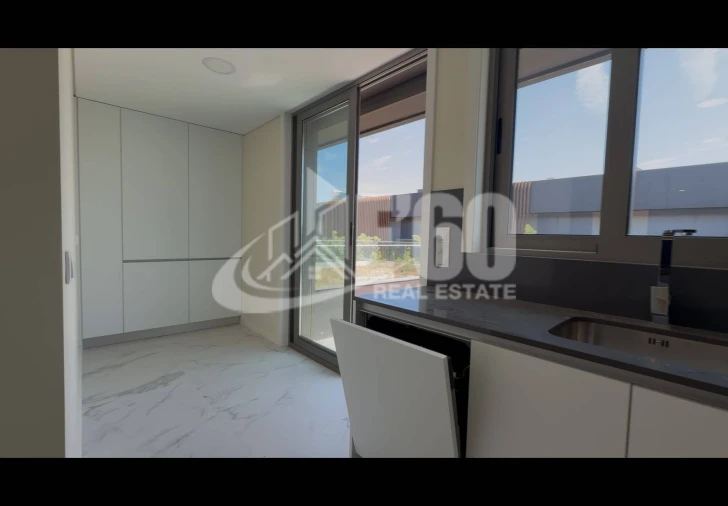 Apartamento T3 para Venda em Espinho Foto 8