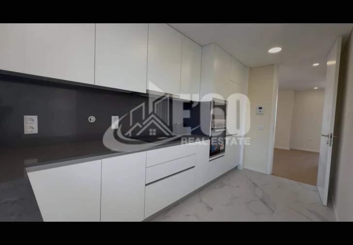 Apartamento T3 para Venda em Espinho Foto 5