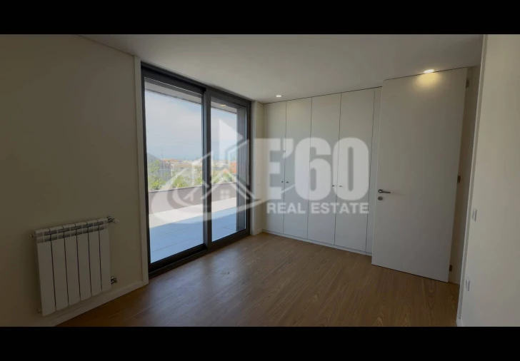 Apartamento T3 para Venda em Espinho Foto 13